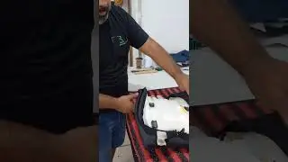 Bajaj Dominar 400. Banco muito macio com capa conforto
