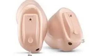 Widex CIC hearing aid - cleaning