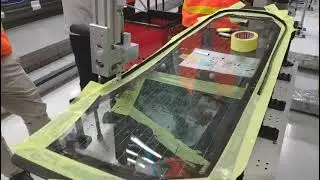 Cobot - Car rear window coating application