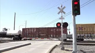 UP 1450 Tracy Turn Local Shoving South - Industrial Drive Railroad Crossing, Stockton CA