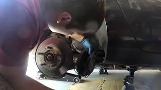 928 Rear Rotor Turning Fail and Brake Pressure Regulator Repair