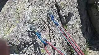 Climbing girls muro de la cascada Bachimaña