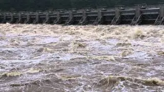 Robert S. Kerr Lock & Dam releasing 340k CFS - May 31, 2015