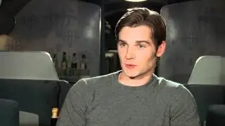 PAN AM: Mike Vogel teases 