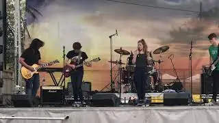 Clip &ldquo;Gold on the Ceiling&rdquo; (Cover)