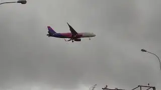 Посадка самолёта AIRBUS A320-200ceo Wizz Air в аэропорту Внково