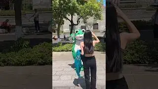 girls salute with frog #shorts #viral