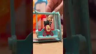 Качаться не получается😭 #смешно #игрушки #kobitodukan