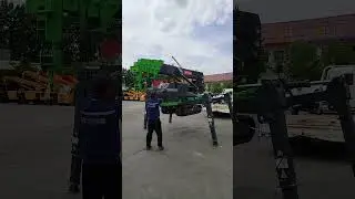 5-ton crawler spider crane, 5-section boom, 16.2 meters long, 6 tons deadweight，+8615054723399