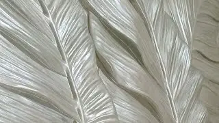 Bas-relief on the wall!