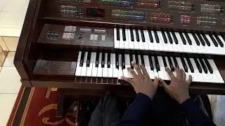 Hiki Ni Chakula Cha Mbingu by Fr Ntambata