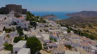 &Eta; &Pi;ά&tau;&mu;&omicron;&sigmaf;, &tau;&omicron; &nu;&eta;&sigma;ί &tau;&eta;&sigmaf; &Alpha;&pi;&omicron;&kappa;ά&lambda;&upsilon;&psi;&eta;&sigmaf; &sigma;&tau;&omicron; 4K Heritage TV
