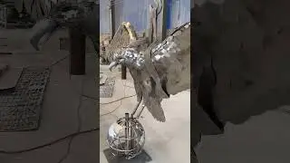 Welcome to pay attention to our artworks.#stainlesssteelsculpture  #sculpture #metalsculpture