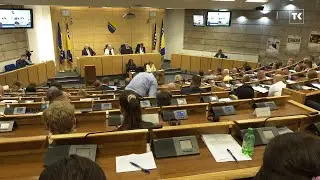 Da li će biti usvojen budžet FBiH i da li političari smiju ići protiv volje penzionera?