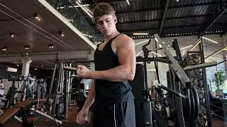 The upper body workout to get shredded in the summer