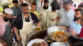Lahori Nashta | Famous Saleem Butt Mutton Chanay Lahore | Chickpea Stew | Street Food | Breakfast