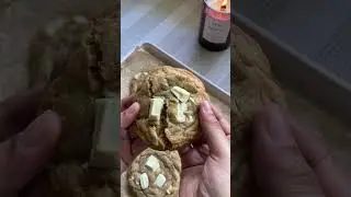 Chewy white chocolate cookies 🤍 #shortsfeed #cookies #baking #whitechocolate