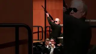 shooting 𝐆𝐔𝐍𝐒 in classical music !?!