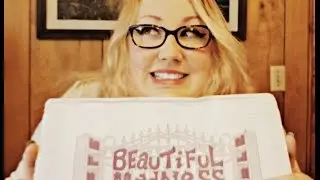 Unboxing August 2016 Beautiful Madness Book Case