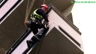 Siatka na ptaki czyli jak pozbyć się gołębi. Siatka na gołębie - montaż. Odstraszanie gołębi.