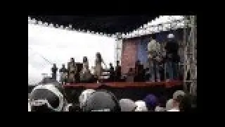 Dewi Amour (Live Performance)