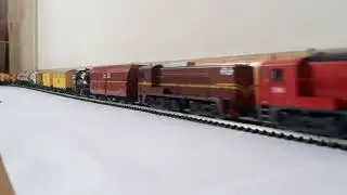 Quick running sesion with roco and piko ns2200 #2275 #2384