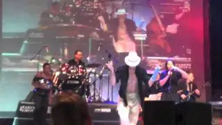 Moves Like Jagger - Michael Johns & Melinda Doolittle