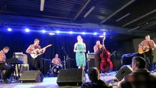 Sara Dee & The Foxhunters - All I can do is cry