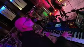 🎹 CHIC - Le Freak (Keyboard Cam)