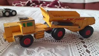 Matchbox King Size K-2 KW Dart Dump Truck