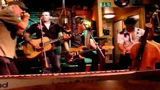 Sixgun Republic jamming @ the Bar Mendocino