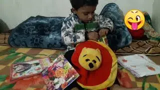 Hamid unboxing his bag first time.