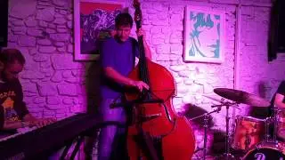 Darren Beckett Trio