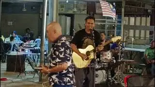 Mas mona ( Jeffrydin ) - Cover by Bob Sentuhan Buskers
