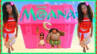 Disney MOANA Surprise Toys Giant Blind Box Show Treasure Hunt At The Beach