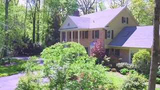 Lloyd Harbor, NY - 20 East Gate Road