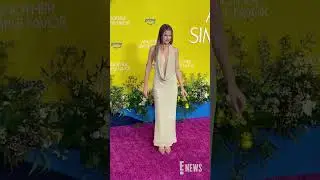 Lexi Wood arrives to the carpet for #AnotherSimpleFavor 🤩