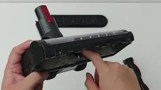 V260 - How to Remove/Install the  Brush Roller#cleaning #dyson #assemble #vacuum #roneair