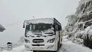 Chamba Uttarakhand Heavy Snowfall ❄️ | Pahadon Mein Barf Girne Ka Live Nazara