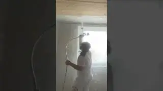 Neue Holzdecke lasieren &ndash; mit dem Airless SF 23 von Wagner | Sauberes Spritzverfahren
