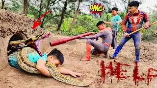 Brave Spider-Man Fights Giant Python to Rescue Boy Captured by Python