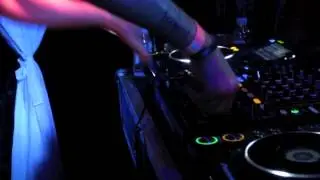 Markus Binapfl @ Nikki Beach 2012 or HOW TO RAPE A FX KNOB :-)