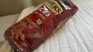 SNYDERS HOT BUFFALO WING PRETZELS