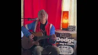 Thierry Los chante l&rsquo;album Dodge Veg-o-Matic (1994).