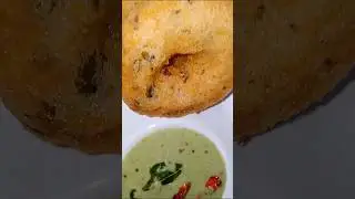 Urad dal wada 🤤💞| #food #cooking #recipe #trending #viral #youtube #shorts #new #idli #subscribe