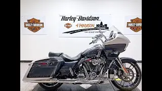2019 Harley Davidson CVO Road Glide FLTRXSE lightning silver and charred steel with black hole