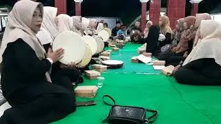 Al Qolbu Mutayyam, sholawat putri 