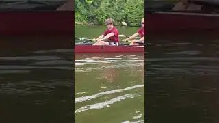 Relaxed grip with the outside hand
