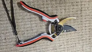 8 1' Pruning Shears for Gardening Durable and Sharp Teflon coated SK5 BladeErgonomic Rubber Non slip