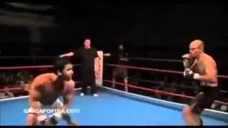 Incr&iacute;vel Chute de Capoeira para Derrubar - Amazing Capoeira Kick Knockout